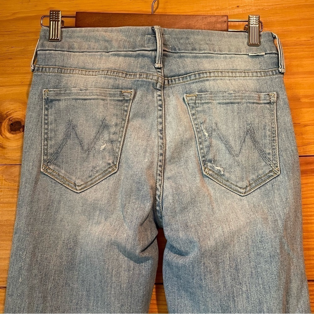 MOTHER The Looker Ankle Fray Jeans in Written In The Sand Distressed 26 - Picture 5 of 13